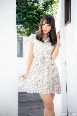 [Graphis] First Gravure 初脱ぎ娘 No.168 Hiyori Yoshioka 吉岡ひより(70P)