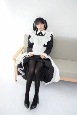 [森萝财团] JKFUN-029 卉子 80D黑丝 踩物女仆(67P)