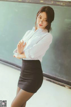 [丽丝映像GIRLISS]  丝滑情节的教师(127P)