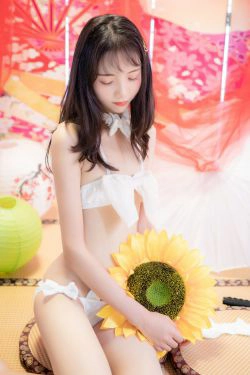 清纯妹子西瓜 白猫咪内衣(34P)