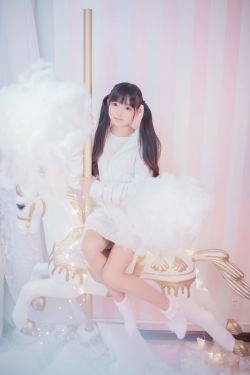 可爱妹妹樱群 玻璃罩下的旋转木马(21P)