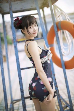 萌系小姐姐木绵绵OwO 草莓泳衣(40P)