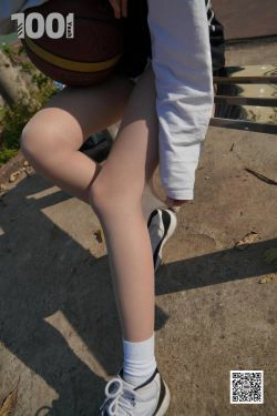 [IESS一千零一夜] 模特：草莓《陪女朋友打篮球2》(90P)