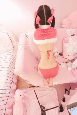 [COS福利] 似喵 - 圣诞泳装(24P)