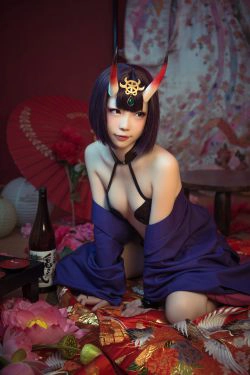 [COS福利] 大胸萌妹妖少you1 - 酒吞童子(9P)