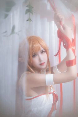 [COS福利] 微博妹子三度_69 - 亚斯娜(40P)