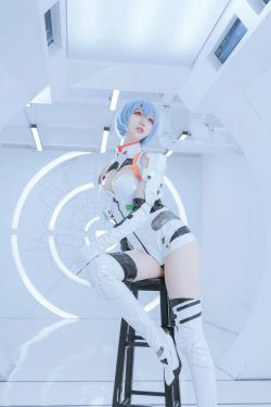 [Cosplay写真] 周叽是可爱兔兔 - 绫波丽 白战(21P)