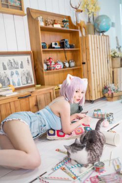 [网红COSER] 大眼萌妹黑猫猫OvO - 养猫小课堂(35P)