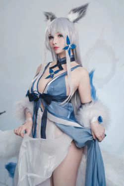 [网红COSER] COS福利rioko凉凉子 - 信浓礼服(24P)