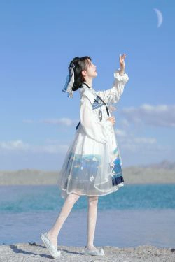 [网红COSER] 微博博主仓大佬 - 海上生明月(11P)