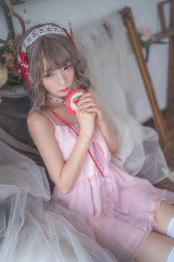 [网红COSER] 疯猫ss - 水手服和睡衣(38P)