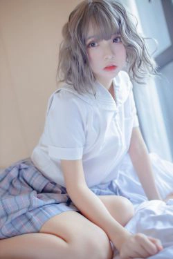 [网红COSER] 疯猫ss - 思绪之JK(33P)