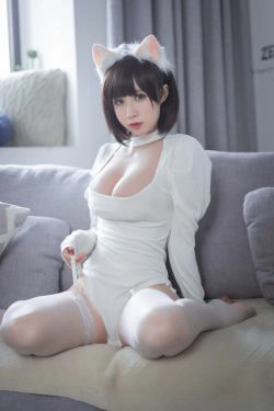 [网红COSER] 西园寺南歌 - 白猫白色连体衣(30P)