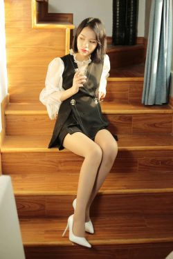 [奈丝] NO.005 成希 长腿和趾间(32P)