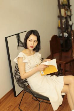 [奈丝] NO.009 成希 你是选择看书还是看我？(30P)