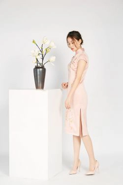 [奈丝] NO.051 璐璐 一身裸粉(33P)