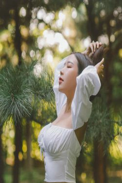 [Cosplay] 动漫博主穆零Mu0 - 森林(12P)