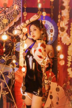 [Cosplay] 动漫博主穆零Mu0 - 黑胶(19P)