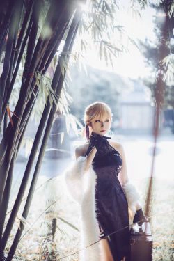 [Cosplay] Coser衣衣 - 少女前线 紫雨心(14P)