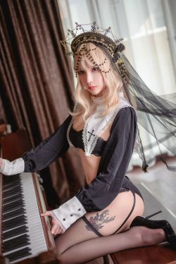 [Cosplay] vams子 - 修女(37P)