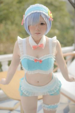 [Cosplay] きょう肉肉 Vol.20 屋外プールにいる(29P)