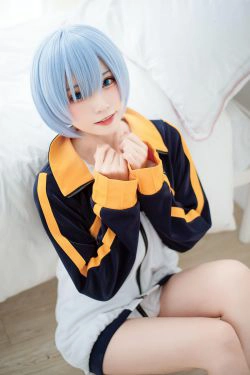 [Cosplay] 动漫博主Kitaro_绮太郎 - 蕾姆运动服(18P)