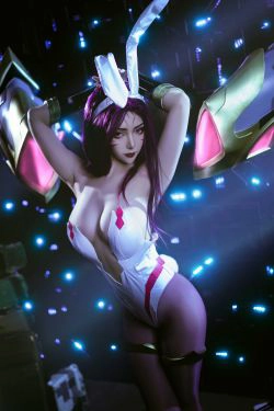 [COS福利] 动漫博主雯妹 - 卡莎(10P)