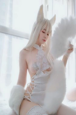 [COS福利] Coser小姐姐白银 - 白兔(101P)