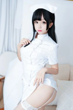 [COS福利] Cosplay日奈娇 - 纯白护士(87P)