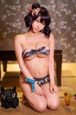 [COS福利] Hane Ame 雨波写真 - 北斋泳装(9P)