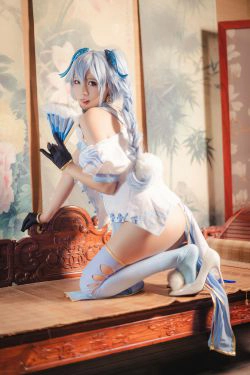 [COS福利] 动漫博主墨玉-M - pa15(56P)