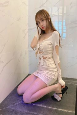 [COS福利] 斗鱼米线线sama - 浴室丝袜(14P)