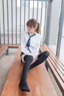 [喵糖映画] VOL.431 热裤女孩(49P)