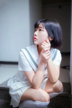 [喵糖映画] VOL.437 邻家少女(30P)