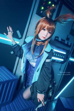 [网红COSER写真] 微博妹纸霜月shimo - 明日方舟 阿米娅(18P)