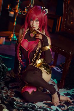 [网红COSER写真] 动漫博主阿包也是兔娘 - 空花(26P)