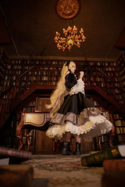 [网红COSER写真] 动漫博主G44不会受伤 - gosick(17P)