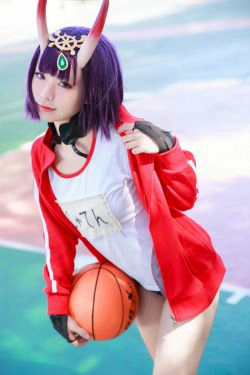[网红COSER写真] 动漫博主G44不会受伤 - 酒吞体操服(18P)