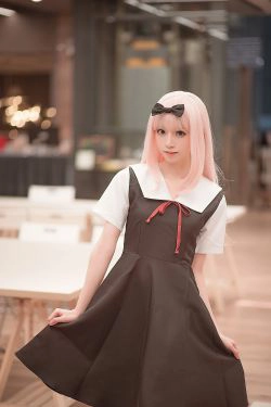 [网红COSER写真] 动漫博主Kitaro_绮太郎 - 藤原千花(11P)