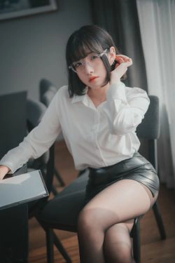 [DJAWA]  Sonson - Need Your Approval 写真套图(89P)