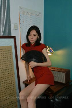 [IESS异思趣向] 丝享家 834：小六《花样年华》 丝袜美腿套图(82P)
