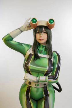 [网红COSER写真] Uy Uy - Froppy(24P)