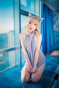 [网红COSER写真] 萝莉福利真央Mao - 露背毛衣(50P)