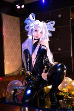 [网红COSER写真] 动漫博主G44不会受伤 - 香槟怪盗(25P)