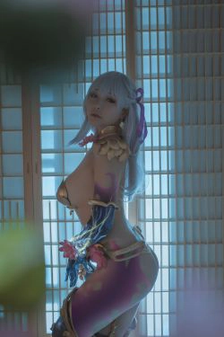 [网红COSER写真] 性感Coser三刀刀Miido - 伽摩2(19P)