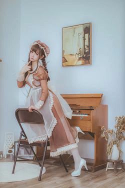 [网红COSER写真] Coser衣衣 - 透明女仆(31P)