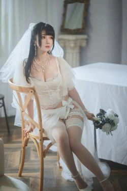 [网红COSER写真] COS福利rioko凉凉子 - 透明婚纱(37P)