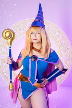 [网红COSER写真] Uy Uy - Dark Magicial Girl(61P)