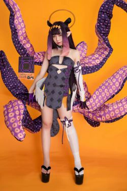 [网红COSER写真] 动漫博主G44不会受伤 - 一伊那尔栖(24P)