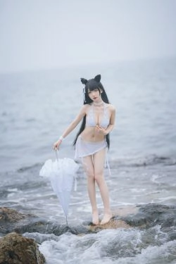 [网红COSER写真] 动漫博主封疆疆v - 爱宕泳装(14P)